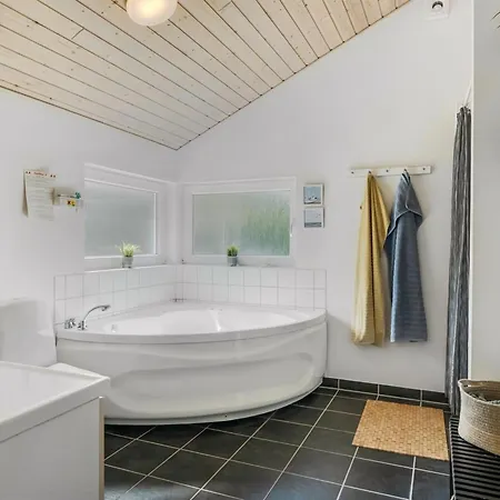 Skakke - 350m To The Fjord By Interhome * Vestervig